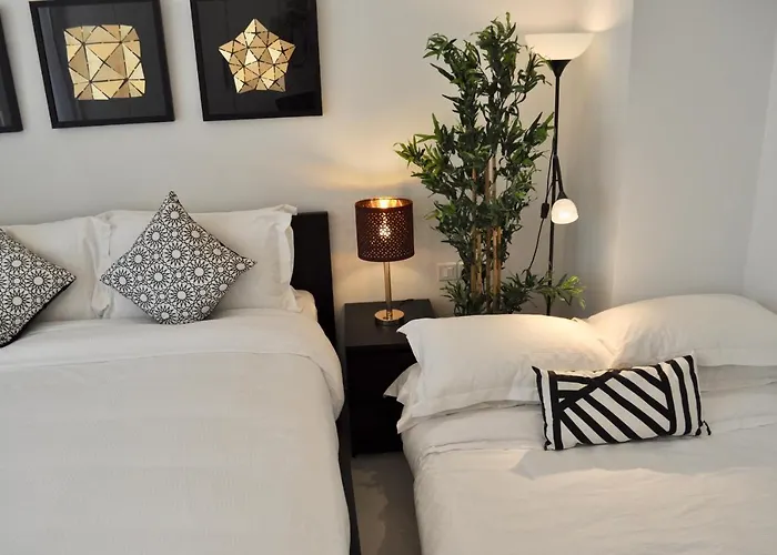 Luxury Suite - Amazing Views & Lovely Garden
